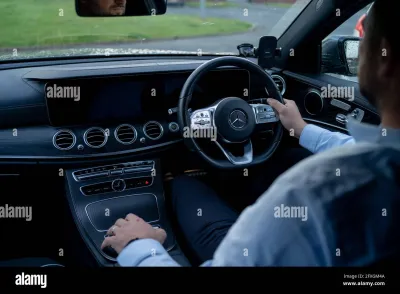 E 300